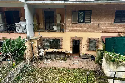 Casa in vendita, Via Vecchia di Velletri, Rocca di Papa