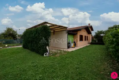 Villa in vendita, Via Visinale Centro, Pasiano di Pordenone