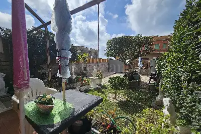 Villa Plurifamiliare in vendita, Lungomare delle Meduse, Pomezia