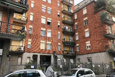 Magazzino in vendita, Via Francesco Paolo Michetti, Milano