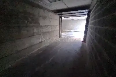 Box in vendita, Via Maroncelli 10, Monza