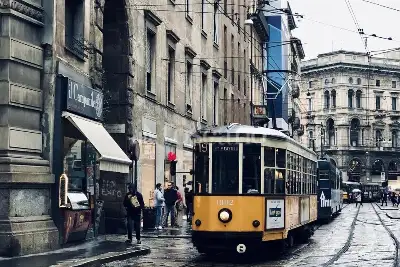 Attività Commerciale in vendita, Via Francesco Sforza, Milano