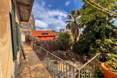 Casa Indipendente in vendita, Via Roma, Zafferana Etnea