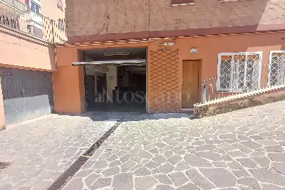 Casa in vendita, Via Calvi dell'Umbria, Roma