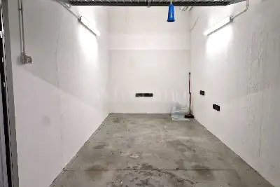 Box in affitto, Via degli Artisti, Firenze