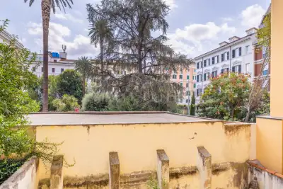 Casa in vendita, Via Castelfidardo, Roma