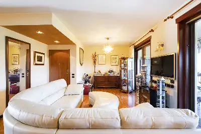 Casa in vendita, Via Adelaide Coari, Milano