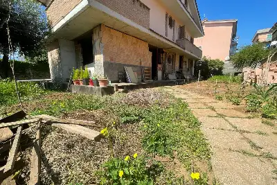 Villa in vendita, via capizzone, Roma