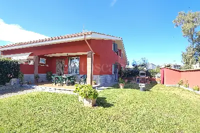 Villa Bifamiliare in vendita, Via Metauro, Ardea