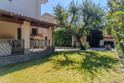Villa Bifamiliare in vendita, Via Gioiosa Marea, Fiumicino