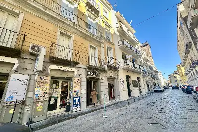 Negozio in vendita, Via Duomo, Capua