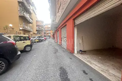 Box in vendita, Via Pietro Campora, Roma