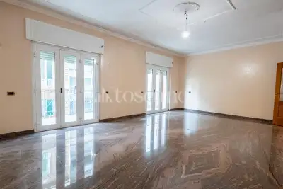 Ufficio in affitto, Via Alessandro Manzoni, Bari