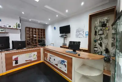 Negozio in vendita, Via Numa Pompilio, Brindisi