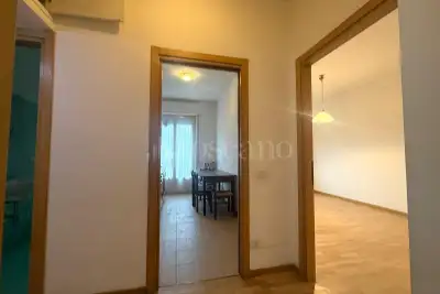 Casa in vendita, Via Gianfranco Zuretti, Milano