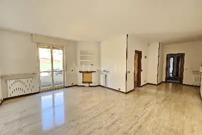 Casa in vendita, Via Ortigara, Cantù