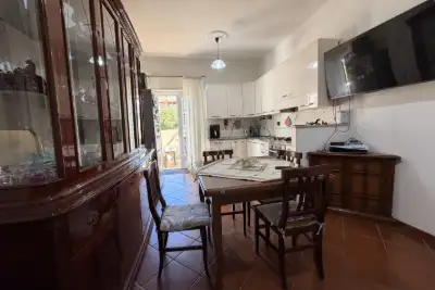 Casa in vendita, Via Rumenia, Pomezia
