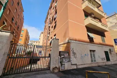 Garage in vendita, Via Cividale del Friuli, Roma