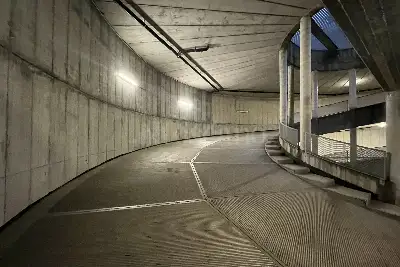 Box in affitto, Via Savona, Milano