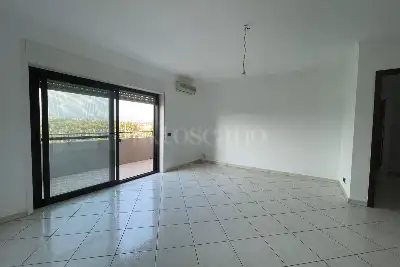 Casa in vendita, Via Galileo Galilei, San Giovanni la Punta