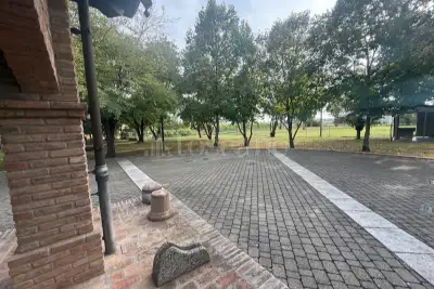 Casa Indipendente in vendita, Via Panaria Bassa, Bomporto