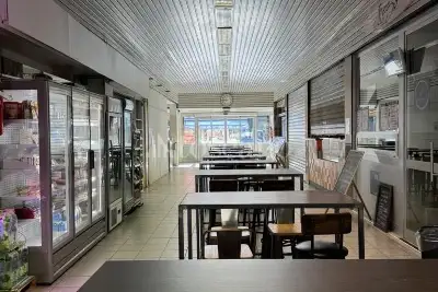 Attività Commerciale in vendita, piazza Fusina, Milano