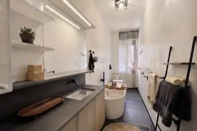 Casa in vendita, Via delle Forze Armate, Milano