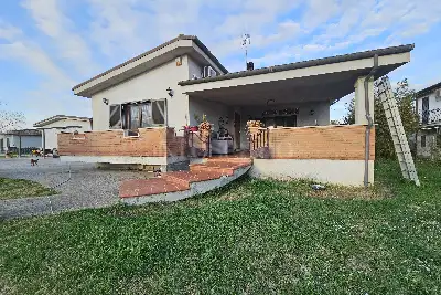 Villa in vendita, via peccia, Aprilia