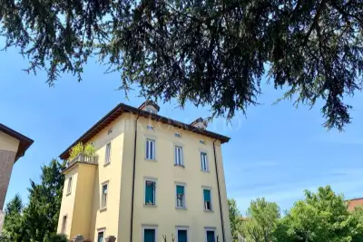 Casa in vendita, Via Ugo Foscolo, Brescia