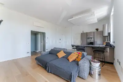 Casa in vendita, Via Cadore, Milano