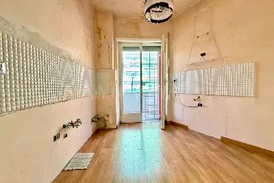 Casa in vendita, Via Tuscolana, Roma