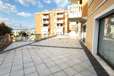 Negozio in vendita, Via Acquedotto, Olbia