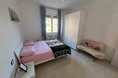 Casa in vendita, Via Lorenteggio, Milano