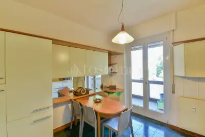 Casa in vendita, Via Zezio, Como