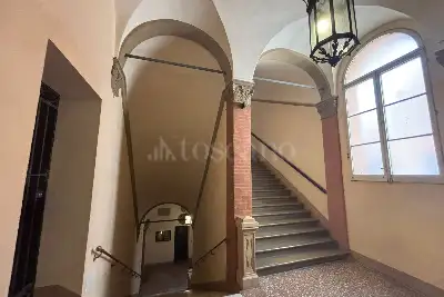 Casa in vendita, Piazza di Porta Ravegnana, Bologna