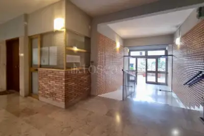 Casa in vendita, Via Giunio Silano, Roma