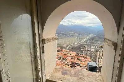 Casale in vendita, Via del Carmine , Monteleone di Spoleto