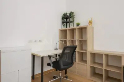 Casa in vendita, Via Ugo Bassi, Milano