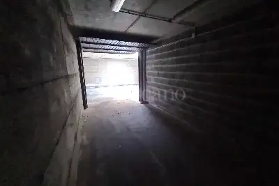 Box in vendita, Via Maroncelli 10, Monza