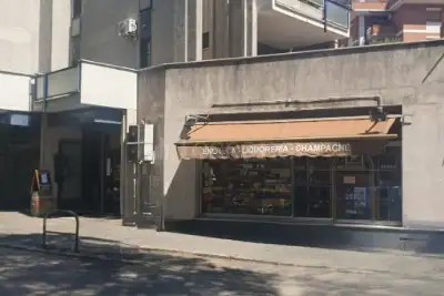 Attività Commerciale in vendita, Piazzale Roberto Ardigò, Roma
