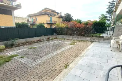 Casa in vendita, Via Gino Borgatta, Roma