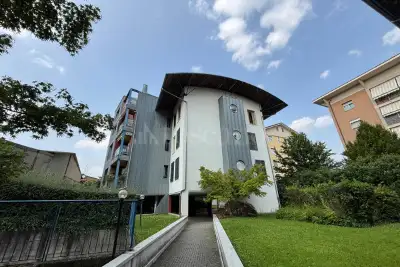 Casa in vendita, Via Correggio, Monza