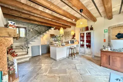 Villa in vendita, Strada Pille, Monzambano