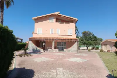 Villa in vendita, Via Mallia, Siracusa