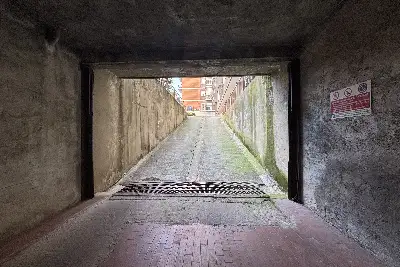 Box in vendita, Via Boves, Brescia