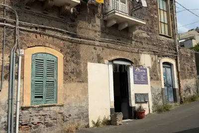 Magazzino in vendita, Via Luciano Pavarotti, Catania