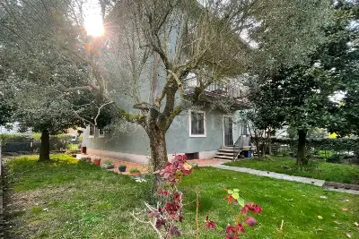 Casa in vendita, Via Egidio Dabbeni, Brescia