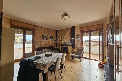 Attico in vendita, Via Zagabria, Pomezia