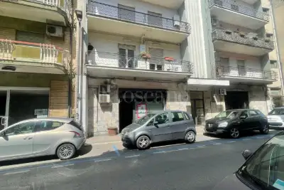 Negozio in affitto, Via Riccardo da San Germano, Cassino