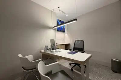 Negozio in vendita, Via Friuli, Milano